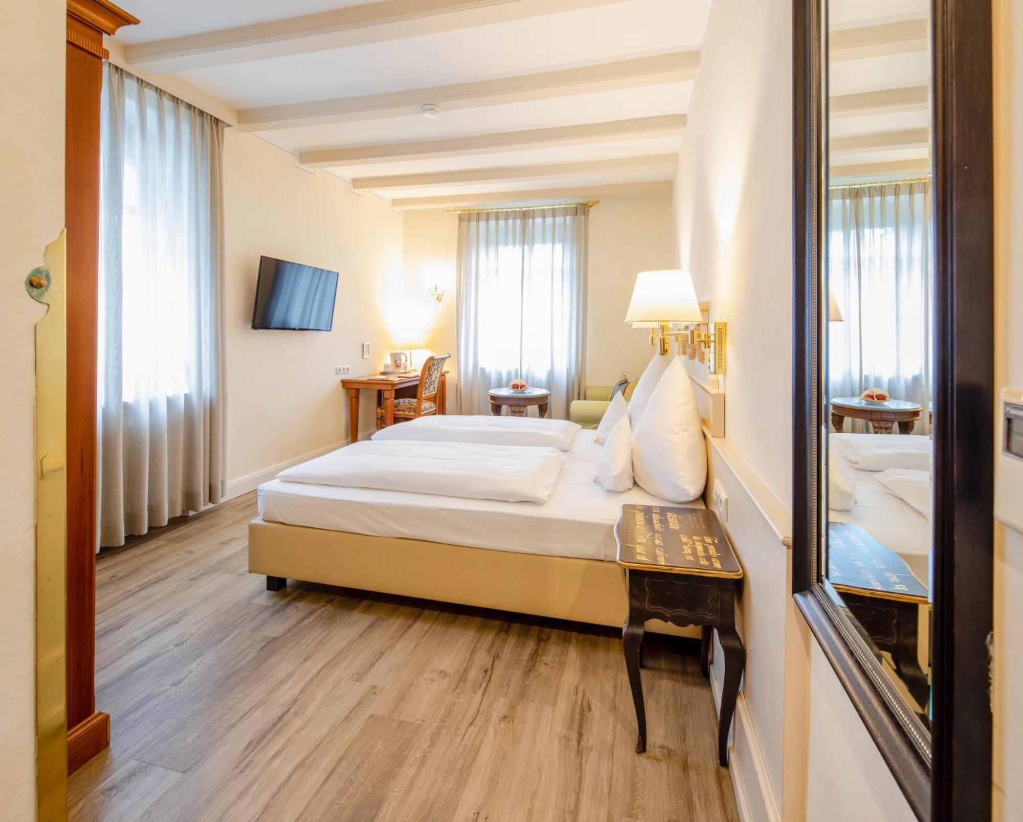 Simones Hotel Fuerstenhof لاندشوت المظهر الخارجي الصورة